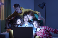 Смотреть сериалы онлайн: устрой себе вечер кино