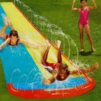 Надувная водная горка: веселые развлечения для всех возрастов